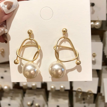 Metal winding personalized pearl earrings - Hot&General Store