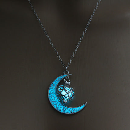 Glowing Pendant Necklaces - Hot&General Store